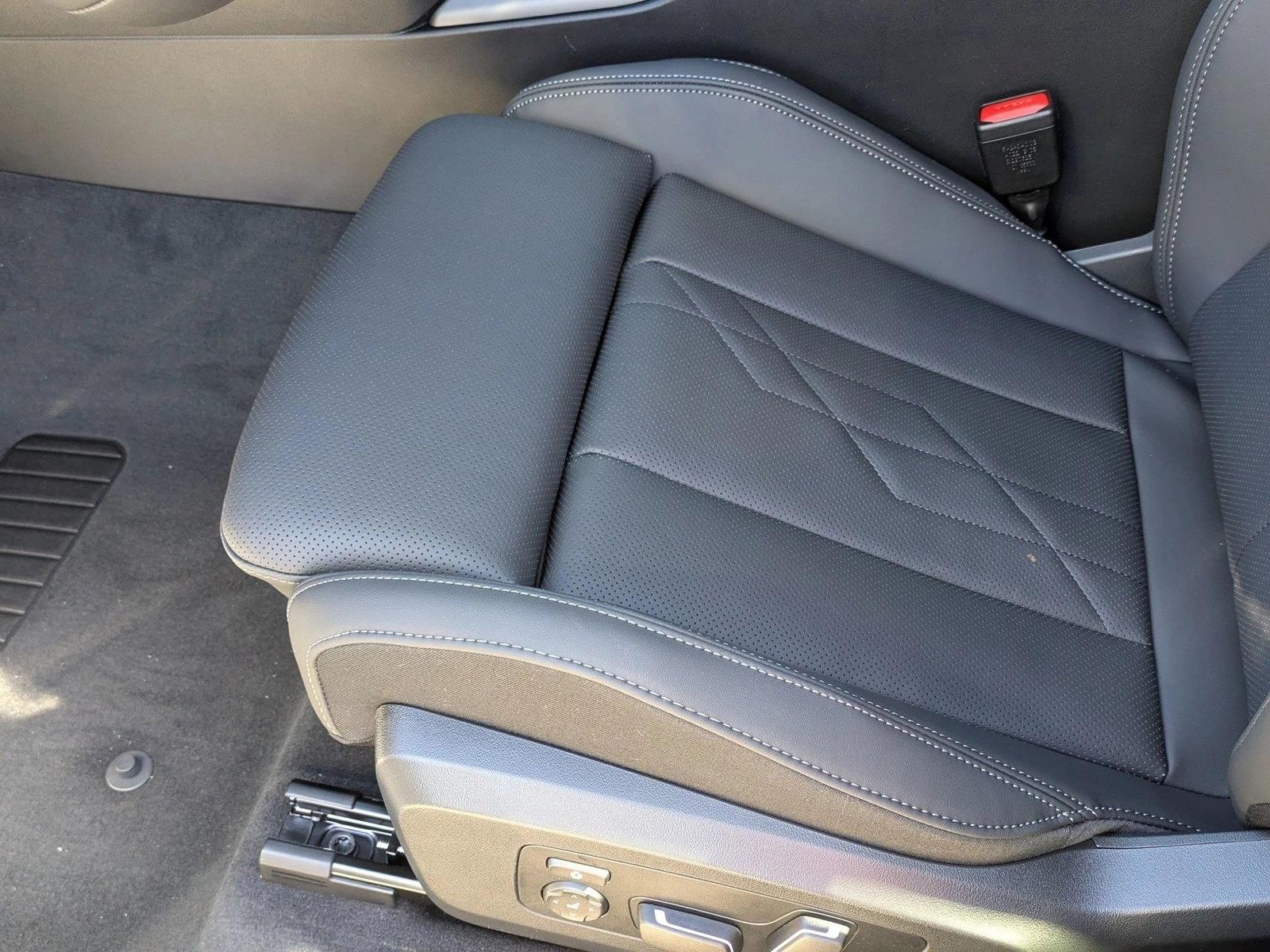 2026 Bmw X3 photo 3