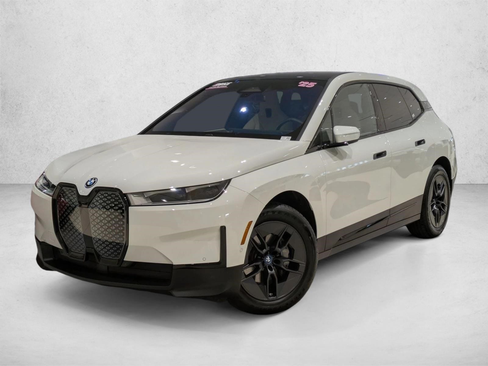 2025 BMW iX xDrive50's photo