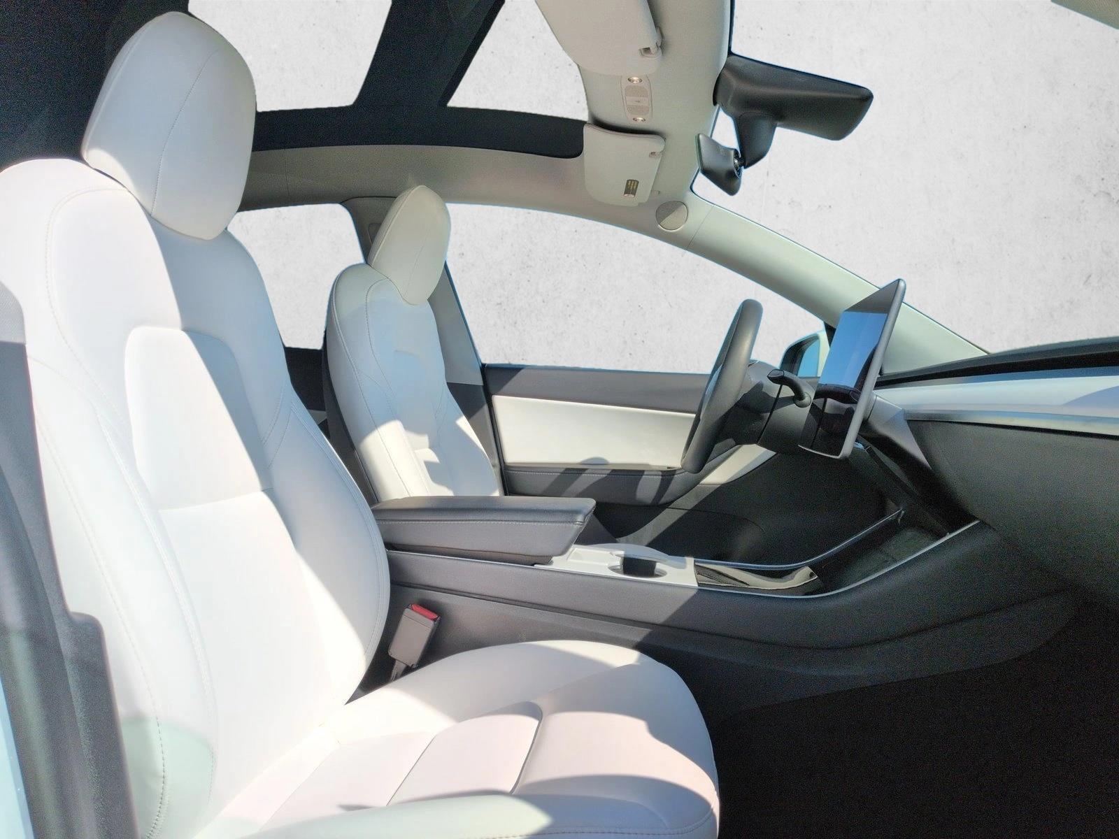 2021 Tesla Model Y Long Range - Photo 22
