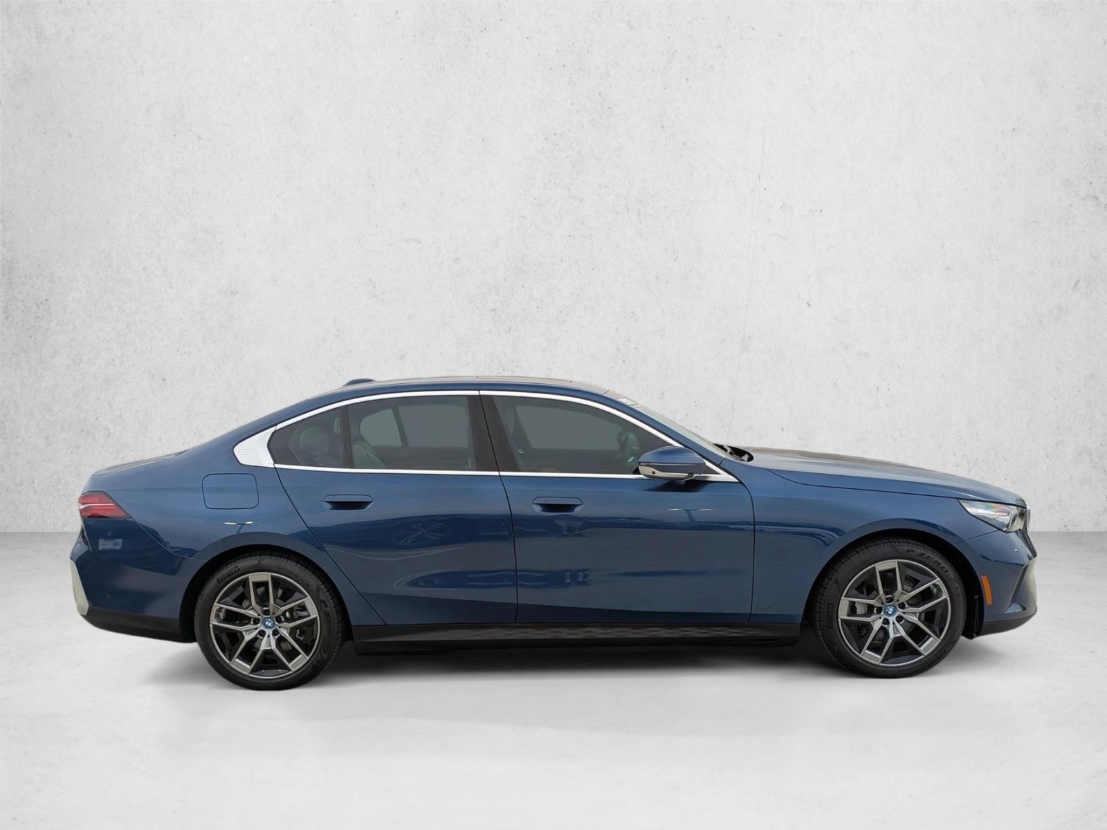 2024 Bmw i5 eDrive40 photo 2