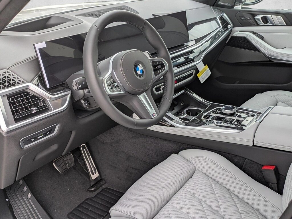 New 2027 BMW X7 xDrive40i SUV