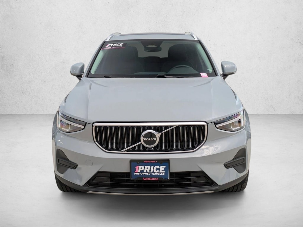 Used 2024 Volvo XC40 B5 Core Bright SUV