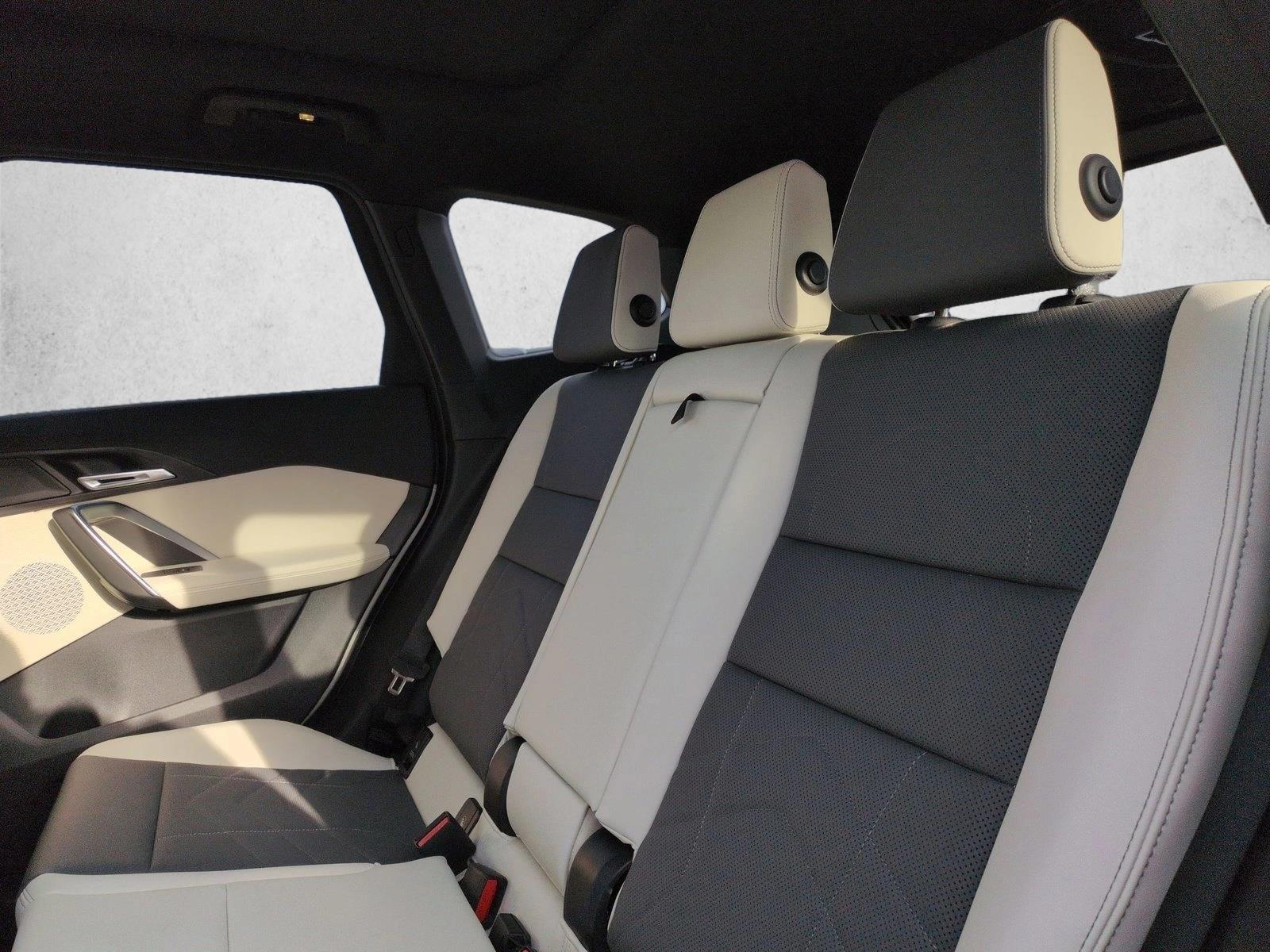 2026 BMW X1 28i - Photo 16