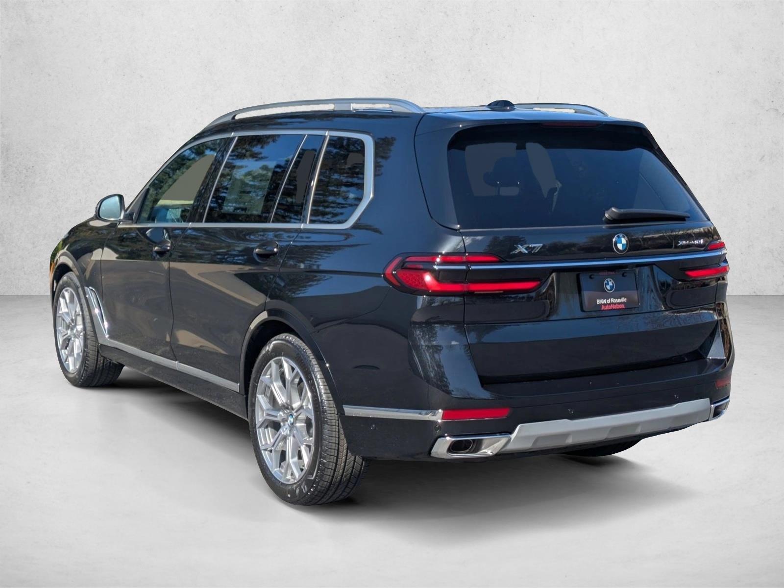 2025 BMW X7 40i - Photo 8