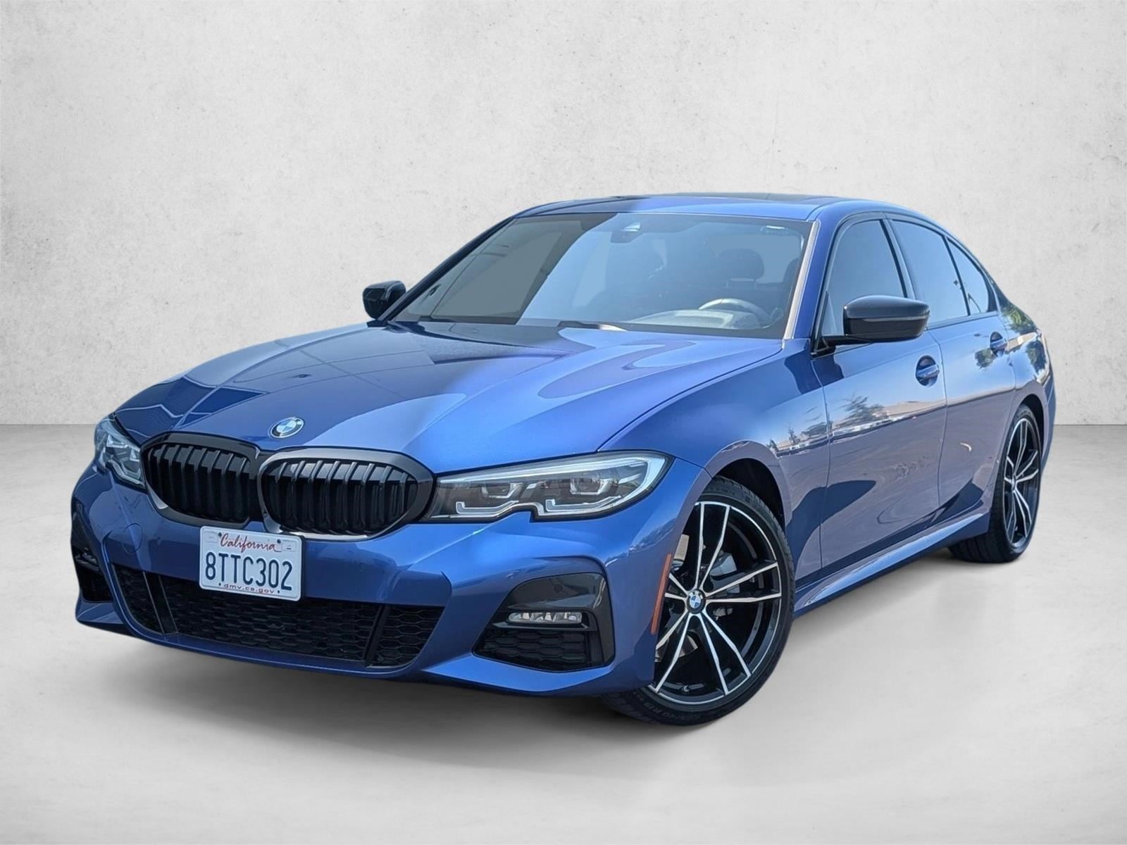 2021 BMW 3 Series 330i Sedan's photo