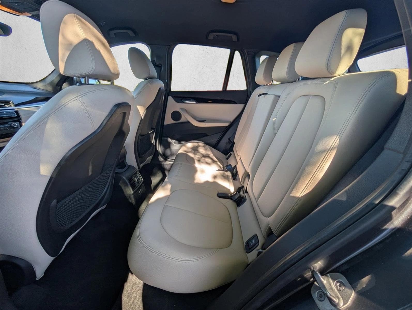 2020 BMW X1 28i - Photo 18