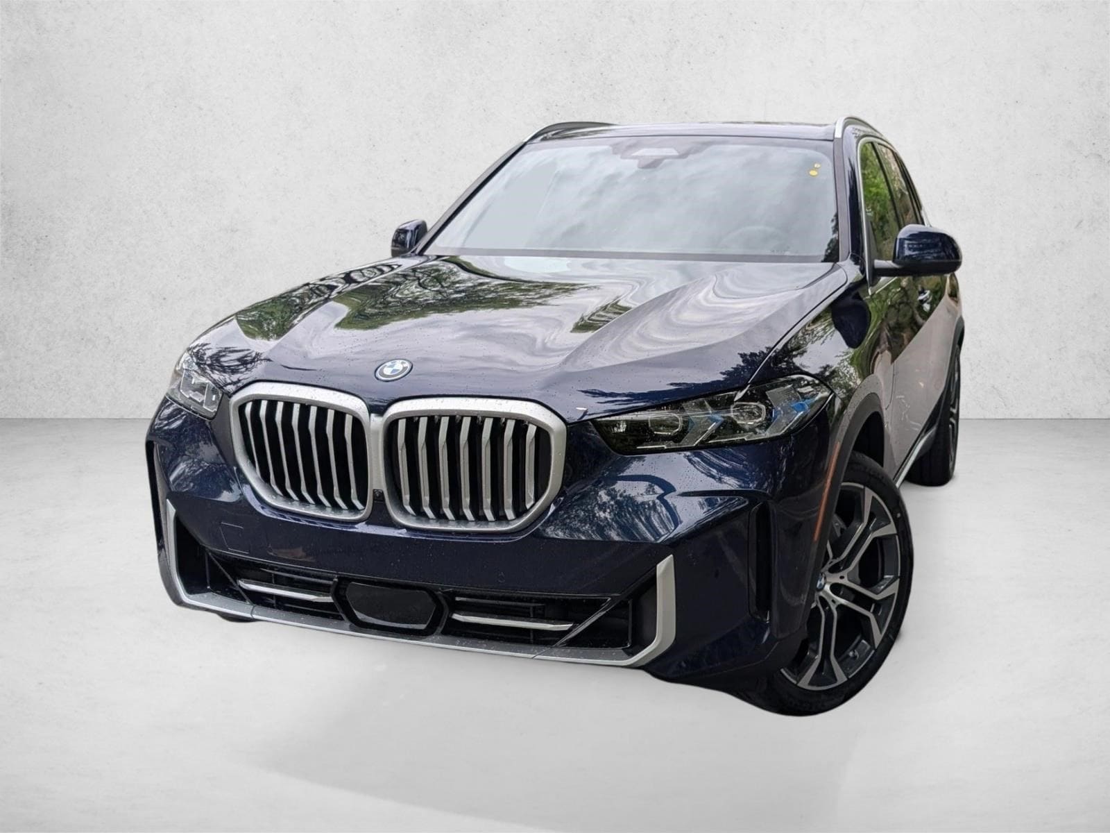 2026 BMW X5 xDrive50e's photo