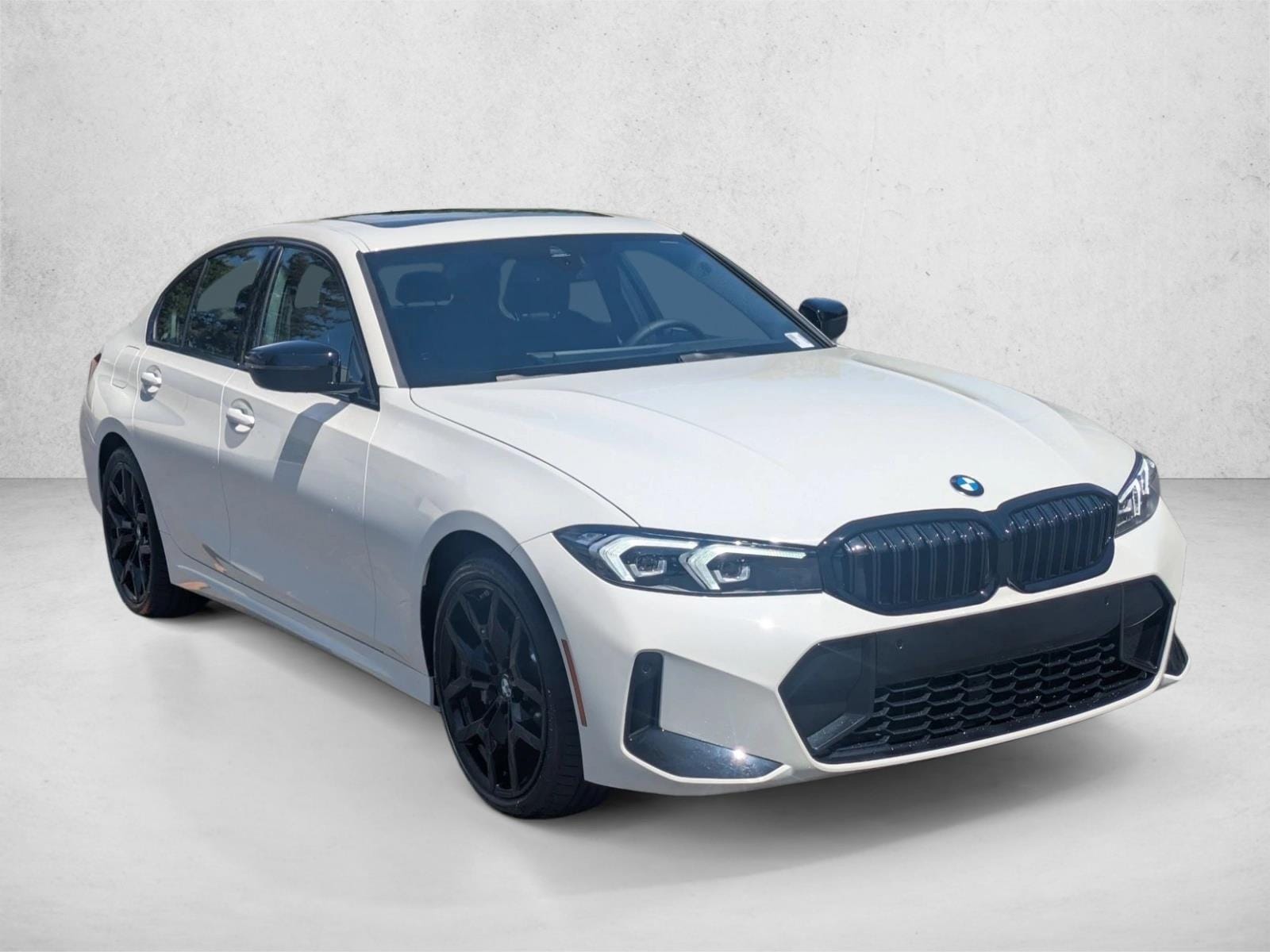 2025 BMW 330i photo 6