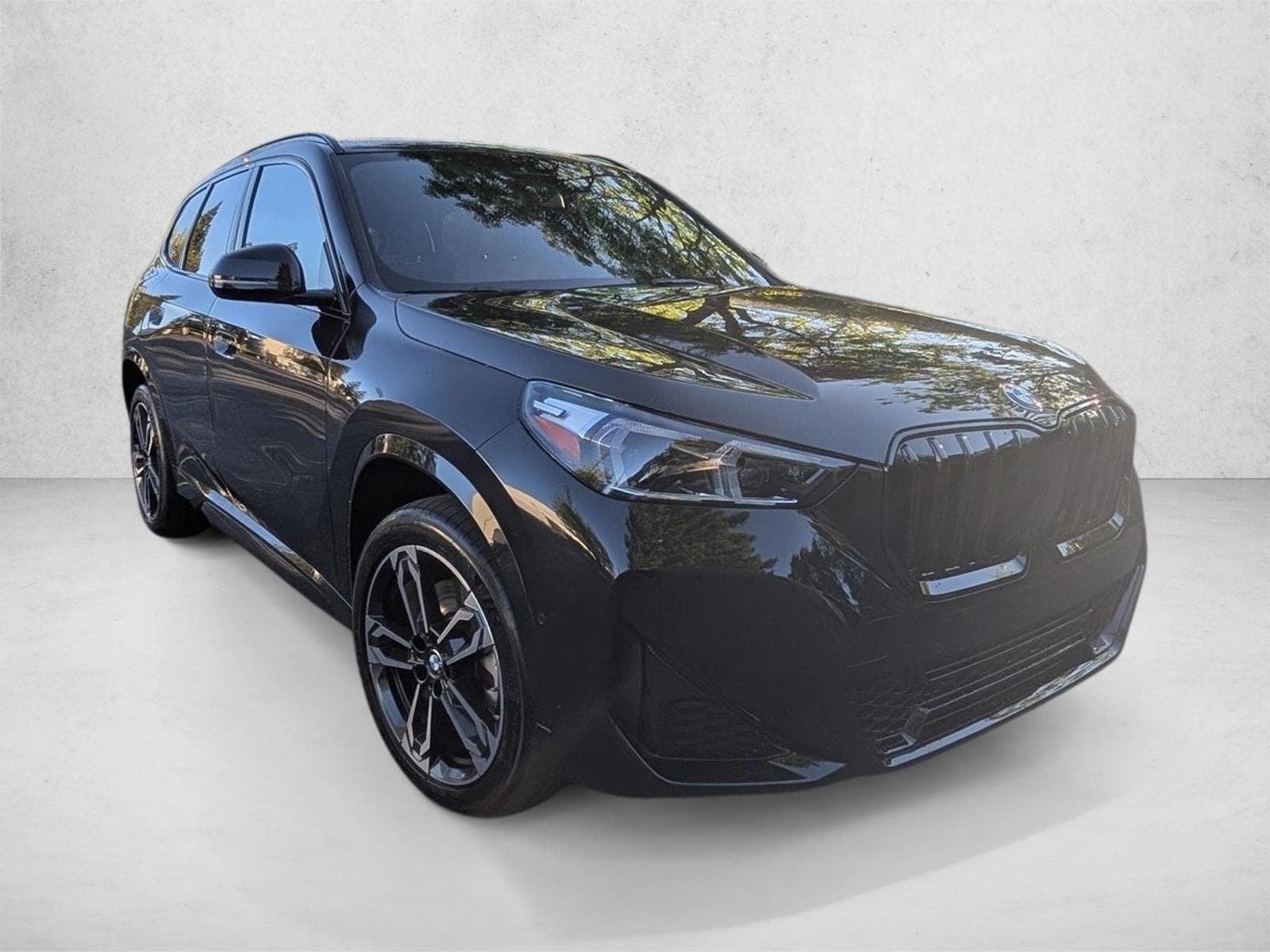 2025 BMW X1 xDrive28i photo 2