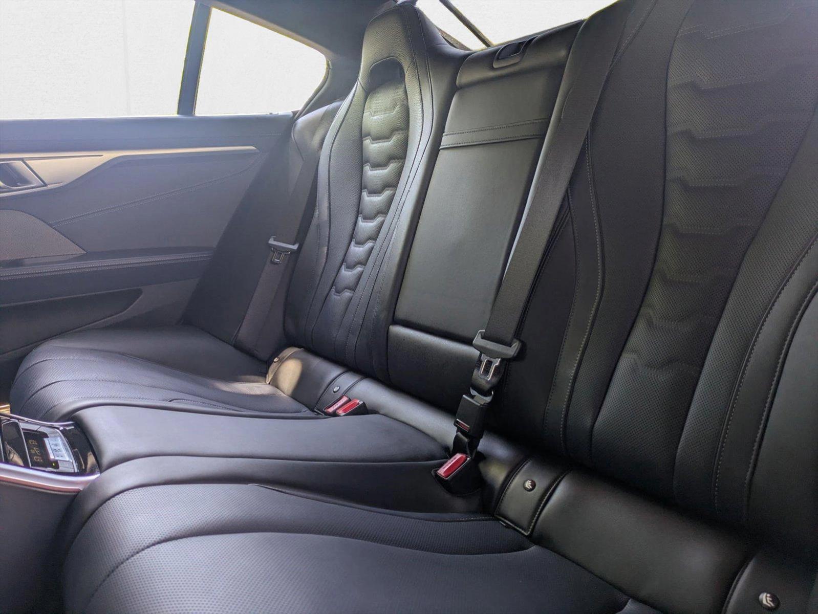 2026 BMW 8 Series 840i - Photo 18
