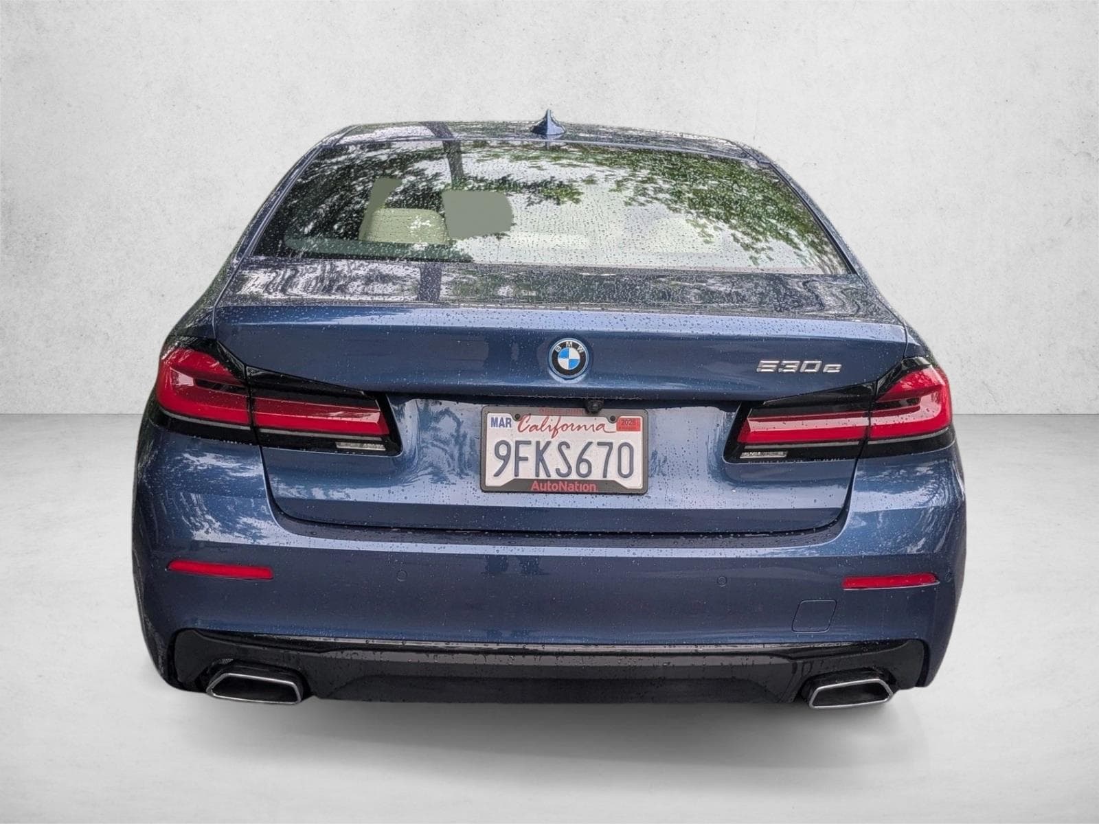 2023 BMW 530e photo 3