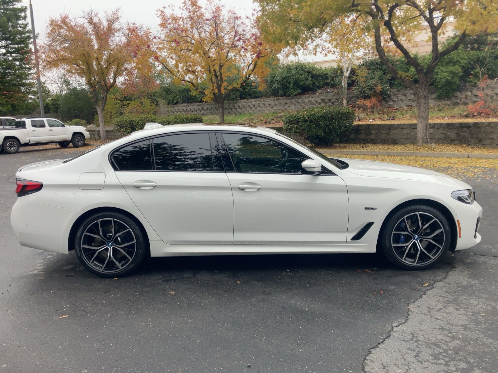2023 Bmw 530e xDrive Sedan photo 4