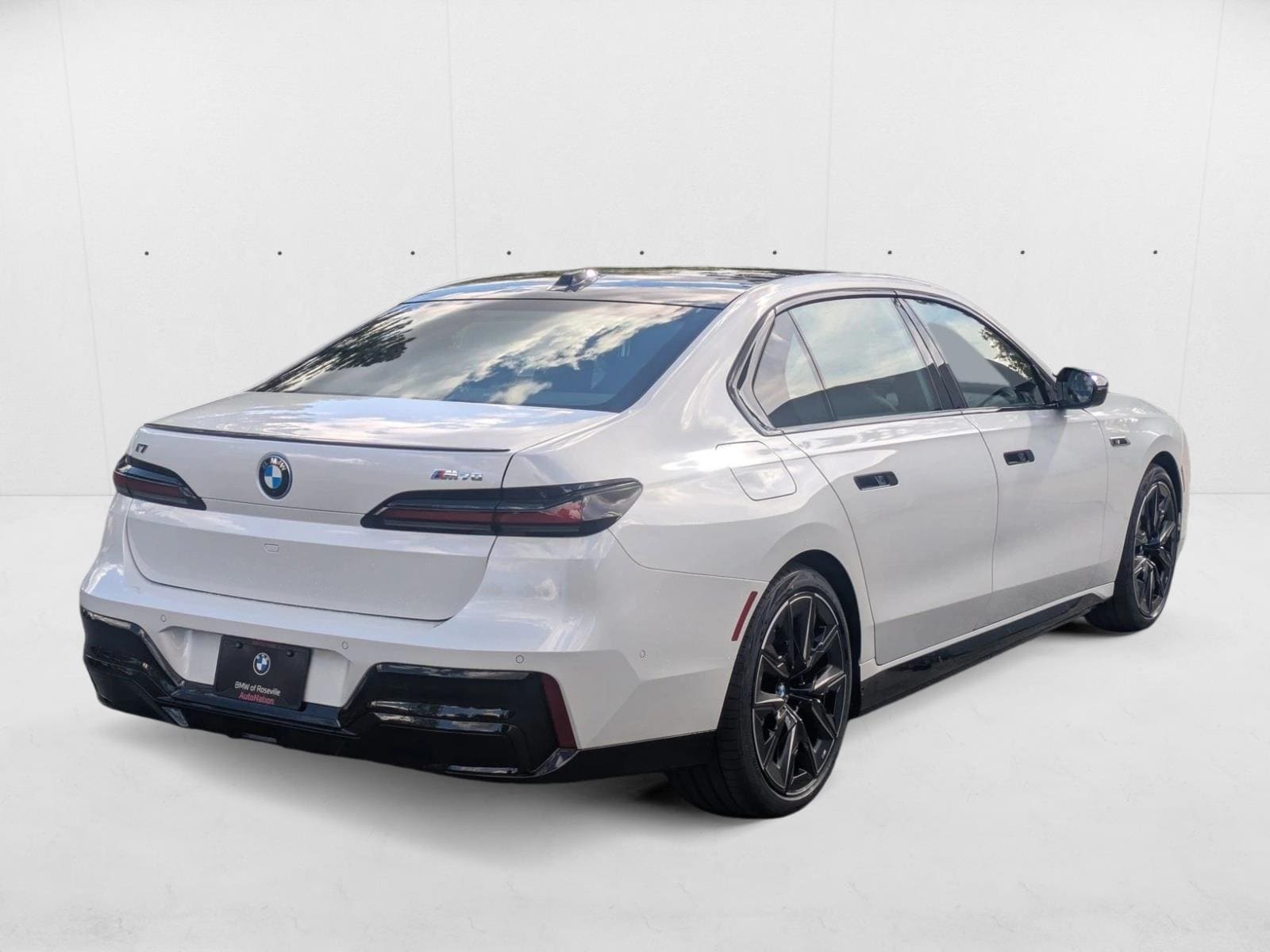 2026 BMW i7 M70 - Photo 2