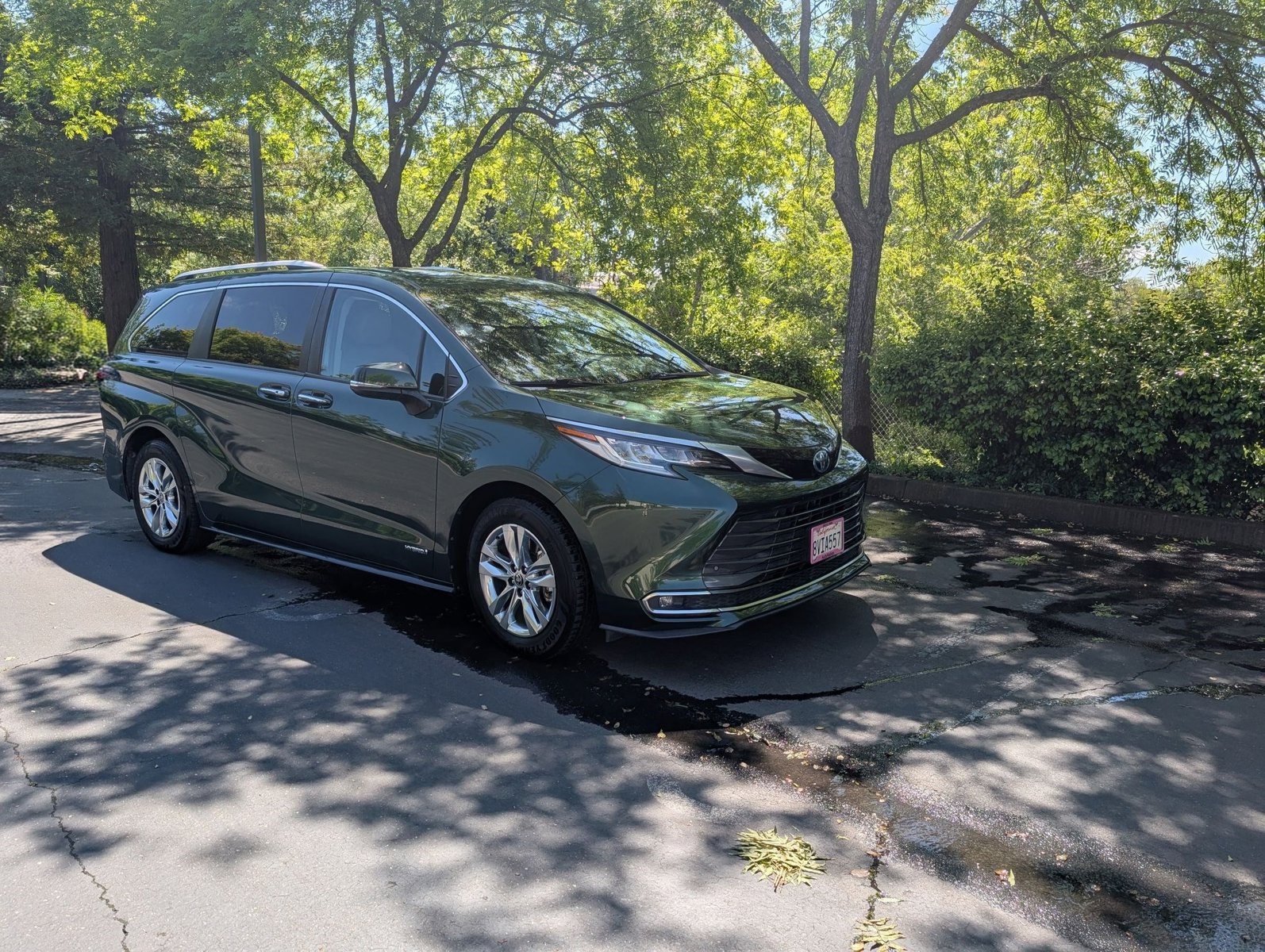 2021 Toyota Sienna photo 2
