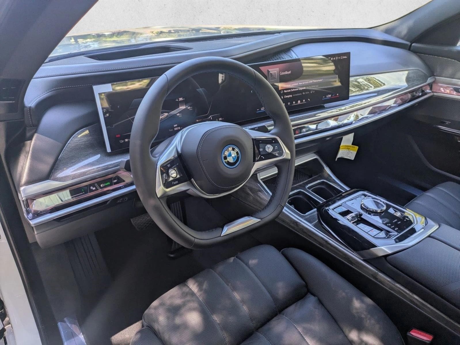 2025 BMW i7 50 - Photo 10