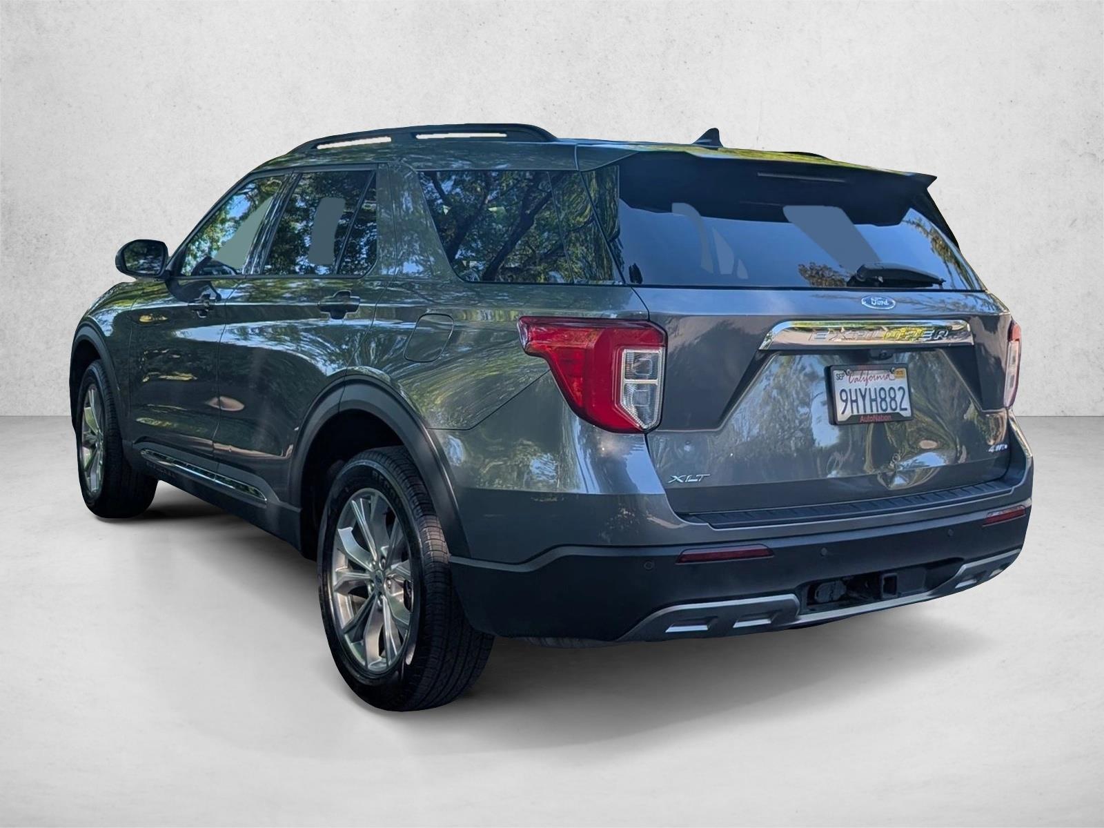 2023 Ford Explorer XLT photo 5