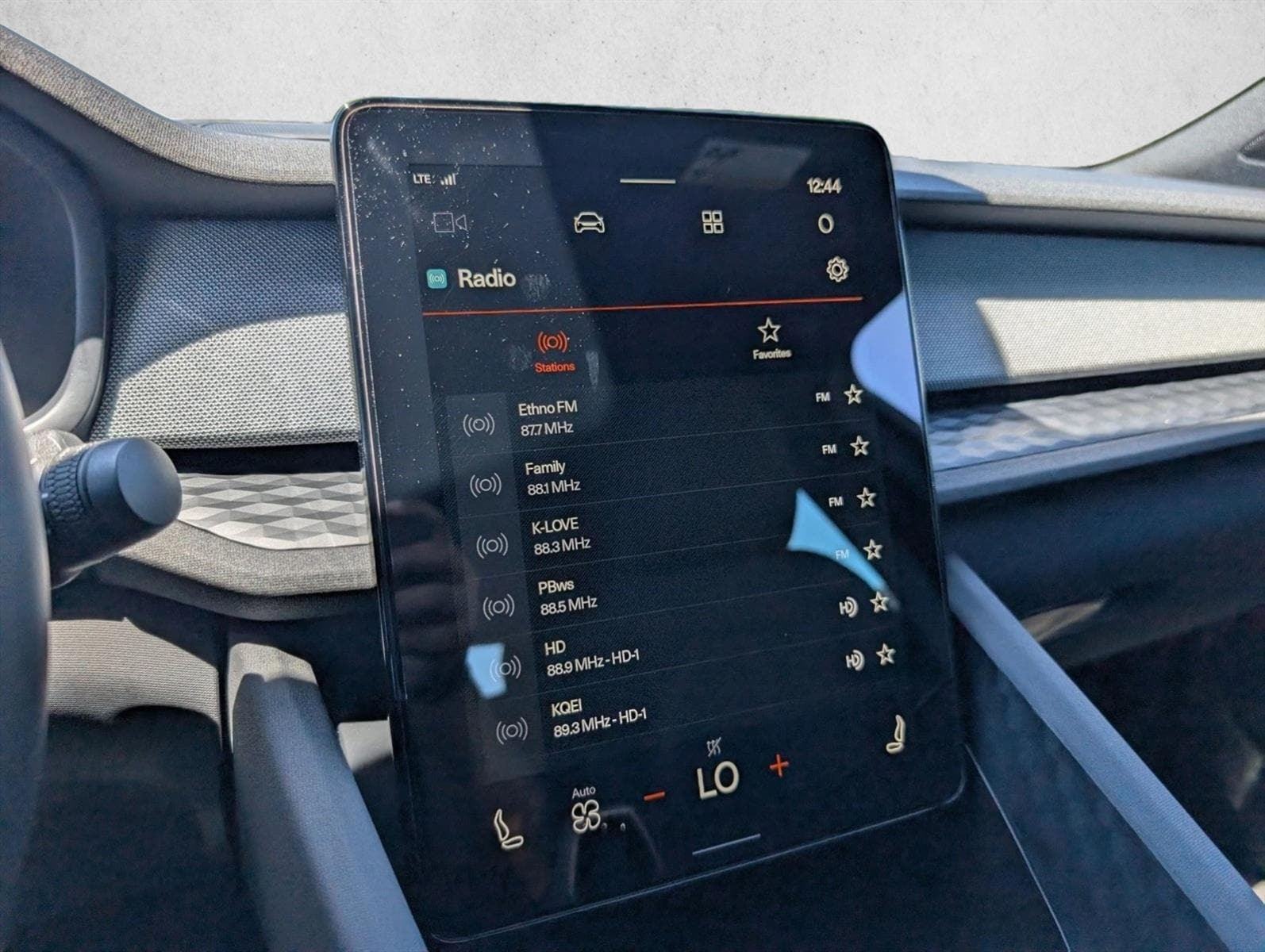 2022 Polestar 2 Long Range Single Motor - Photo 14