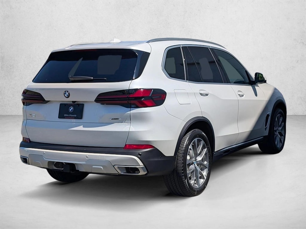 New 2026 BMW X5 xDrive40i SUV