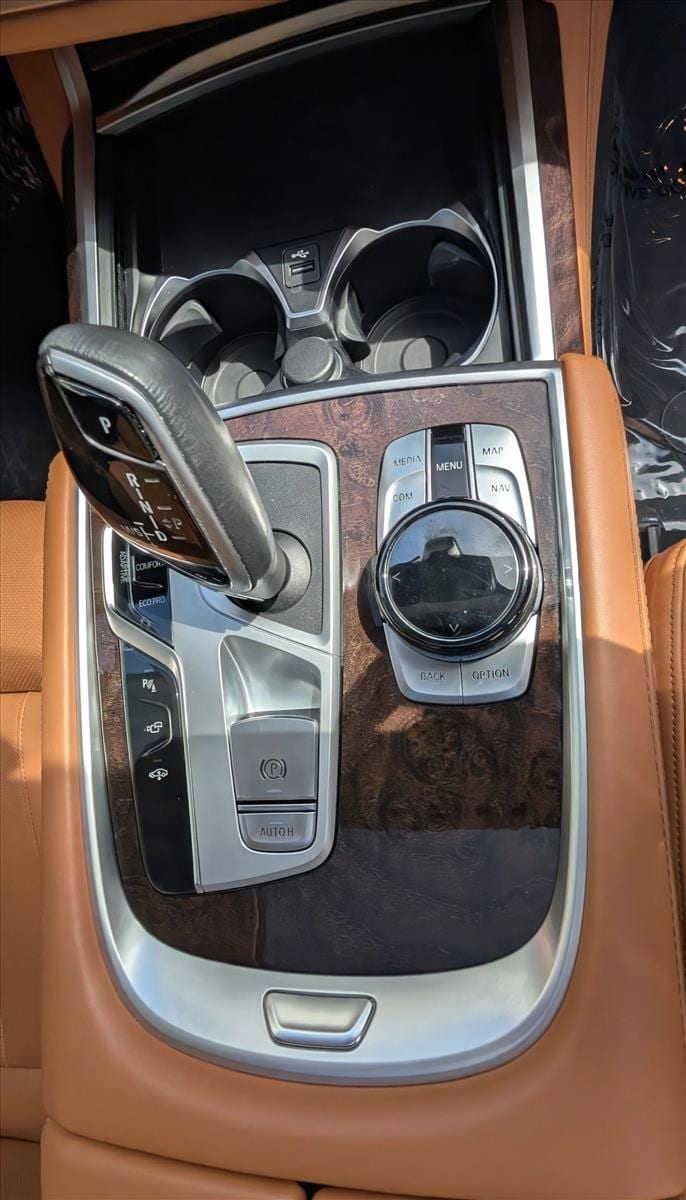 2022 BMW 7 Series 750i - Photo 13