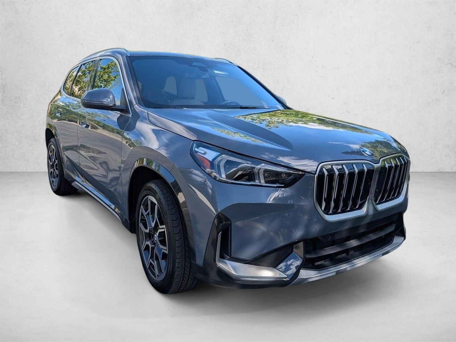2025 BMW X1 xDrive28i photo 2