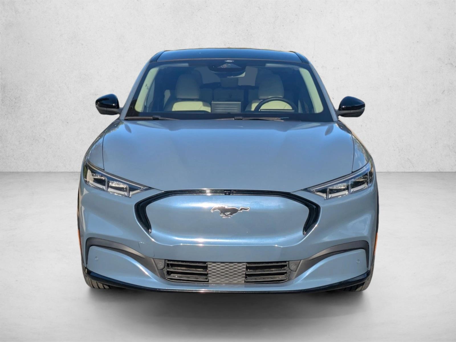 2023 Ford Mustang Mach-E Premium photo 2