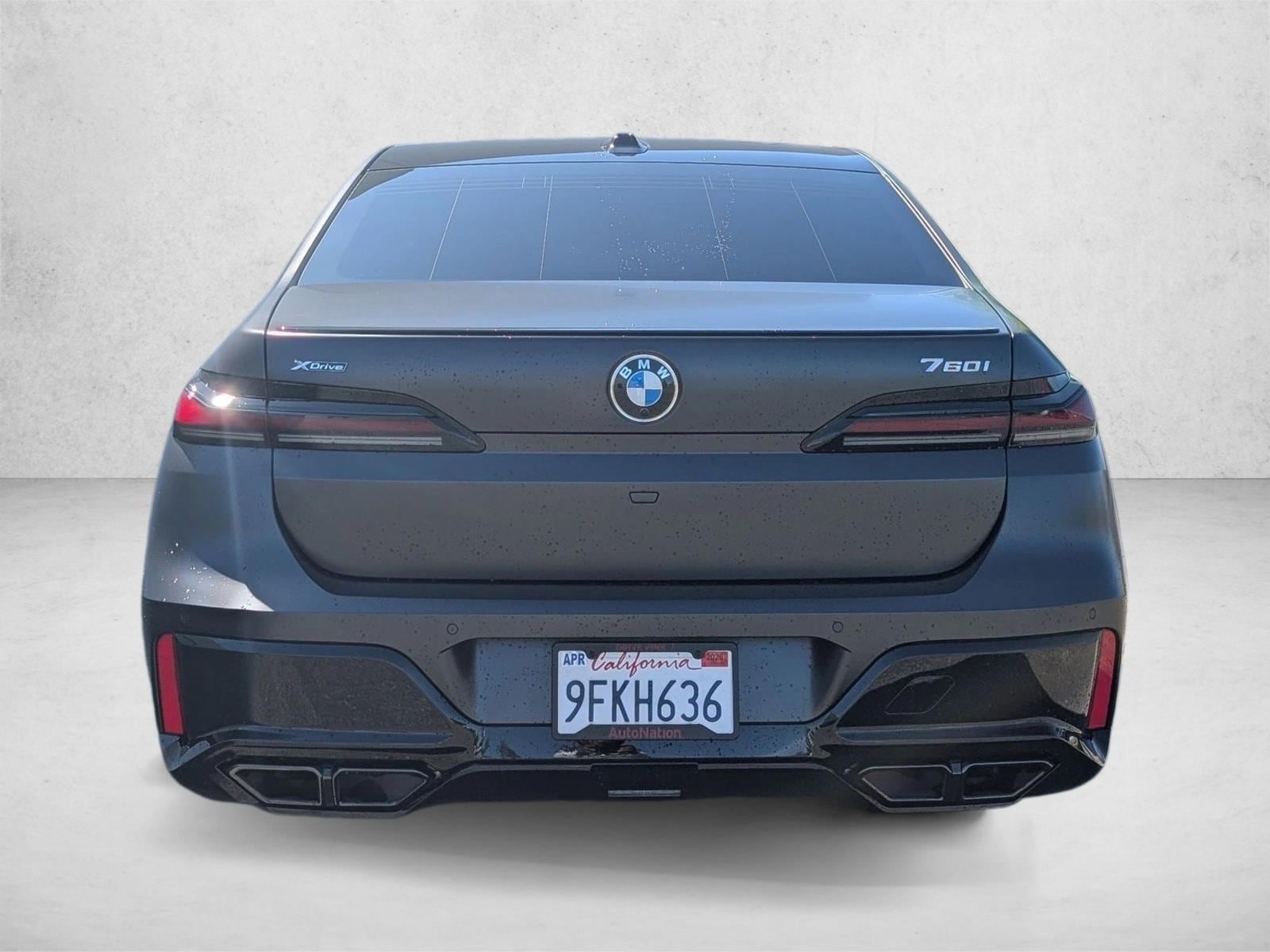 2023 BMW 760i xDrive photo 6