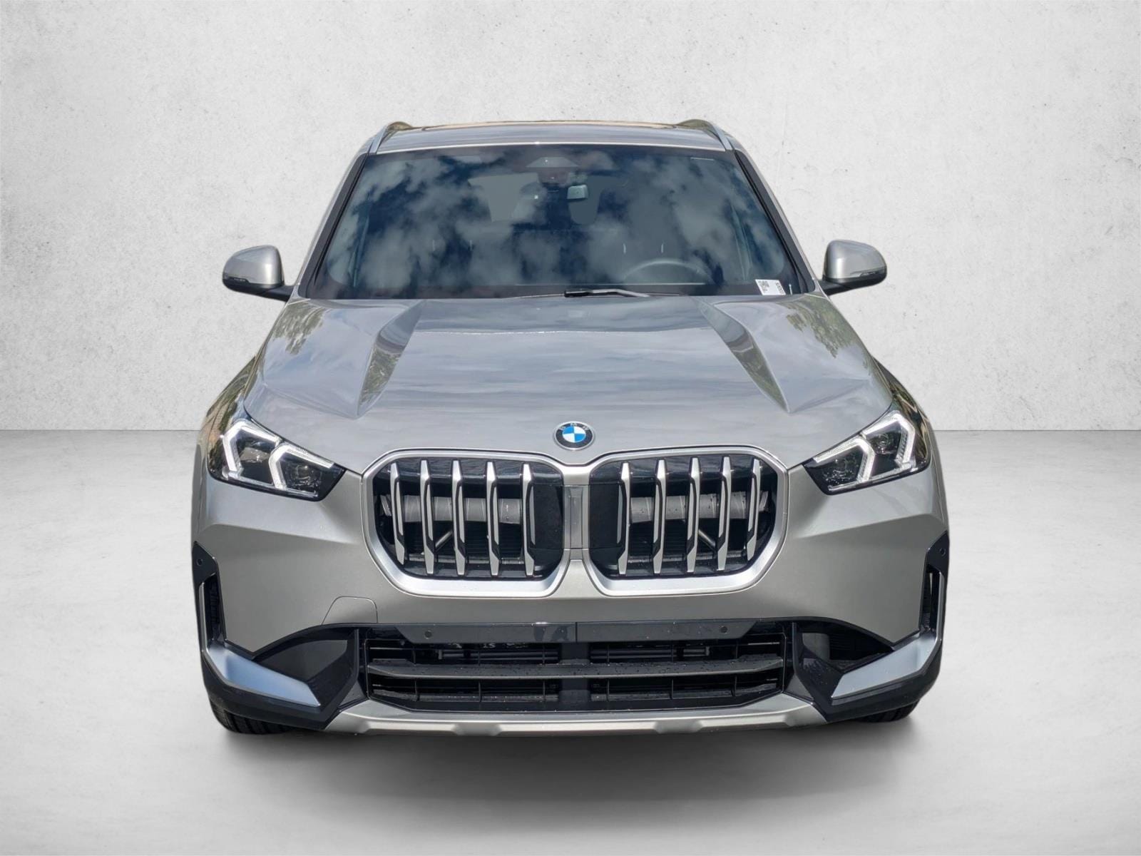 2025 BMW X1 xDrive28i photo 2