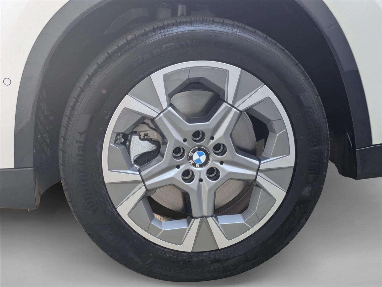 2025 BMW X1 28i - Photo 10