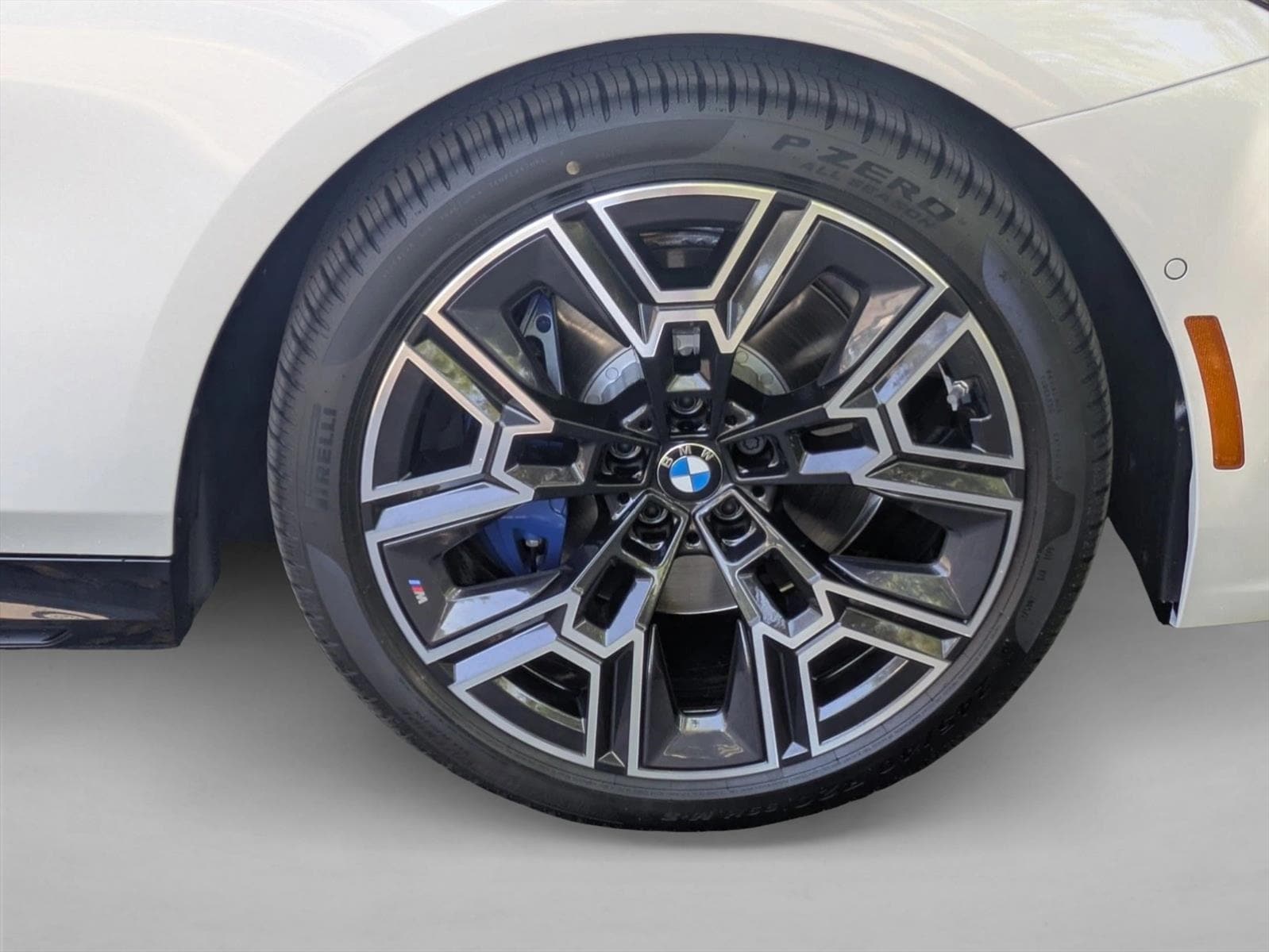 2026 BMW 5 Series 530i - Photo 10