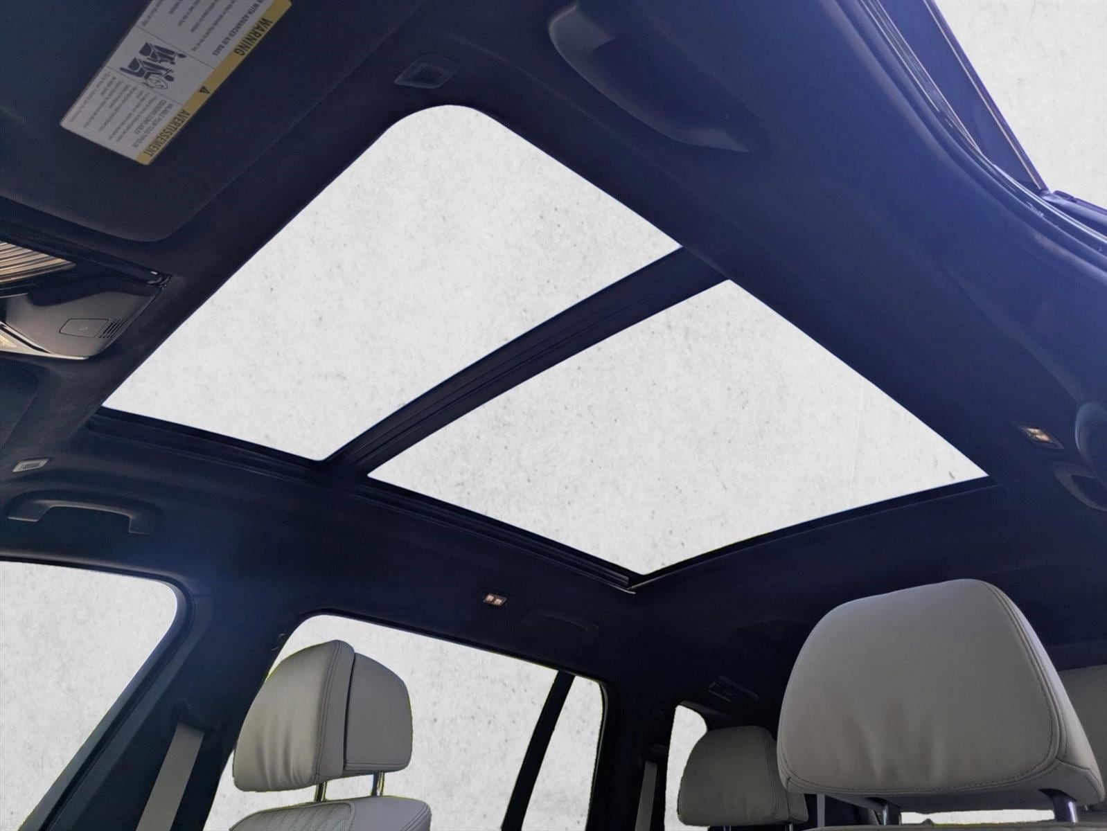 2025 BMW X7 40i - Photo 18