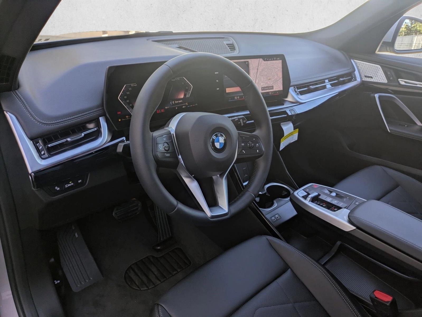 2025 Bmw X1 XDrive28i photo 3