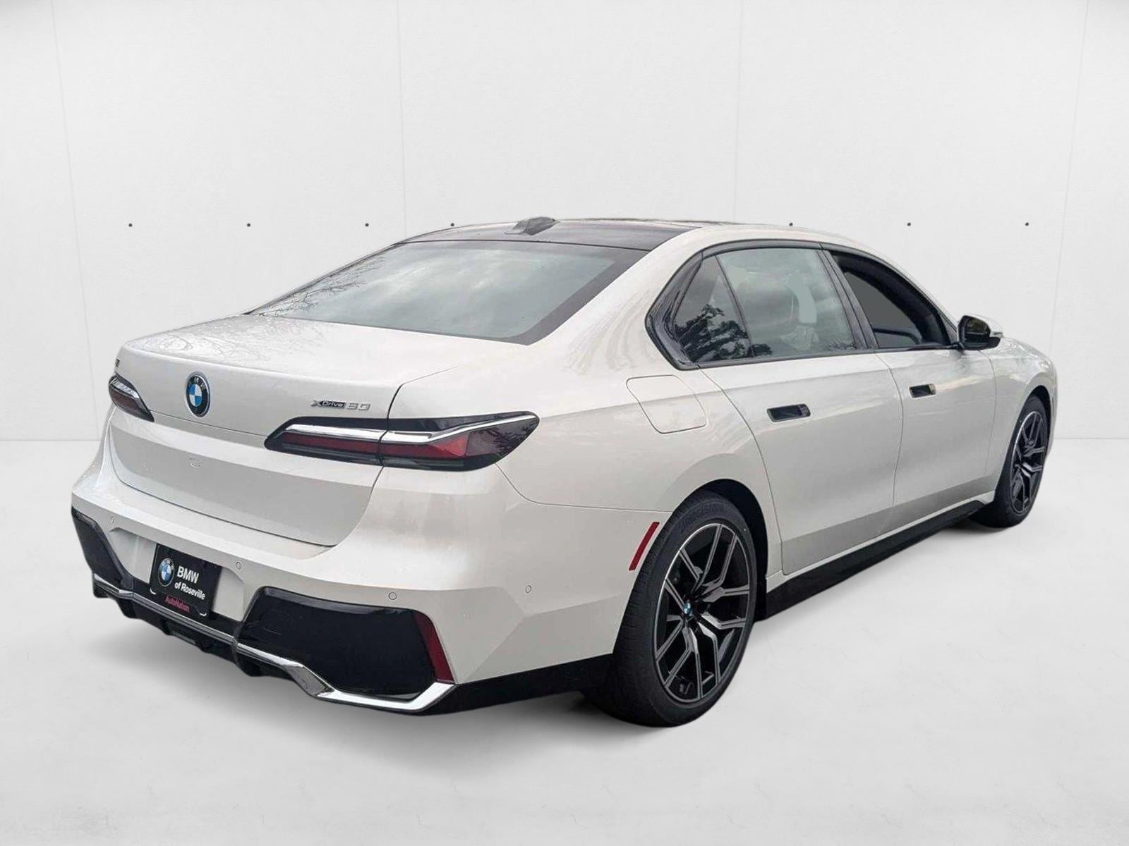 Used 2025 BMW i7 xDrive60 with VIN WBY53EJ07SCT29139 for sale in Roseville, CA