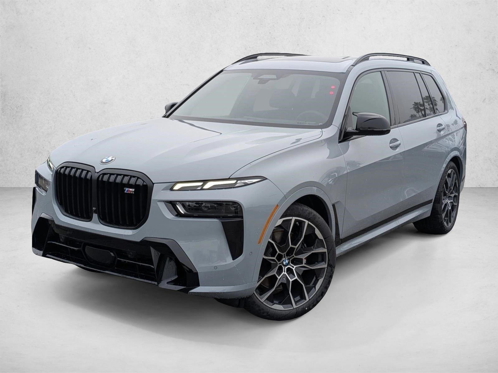 2026 BMW X7 M60i's photo