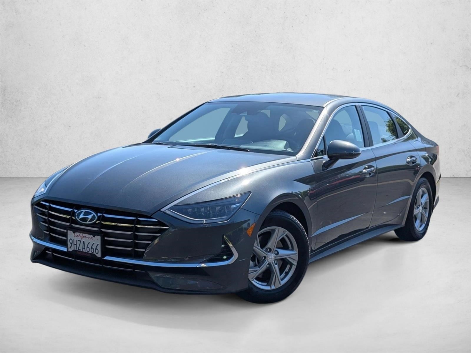 2023 Hyundai Sonata SE's photo