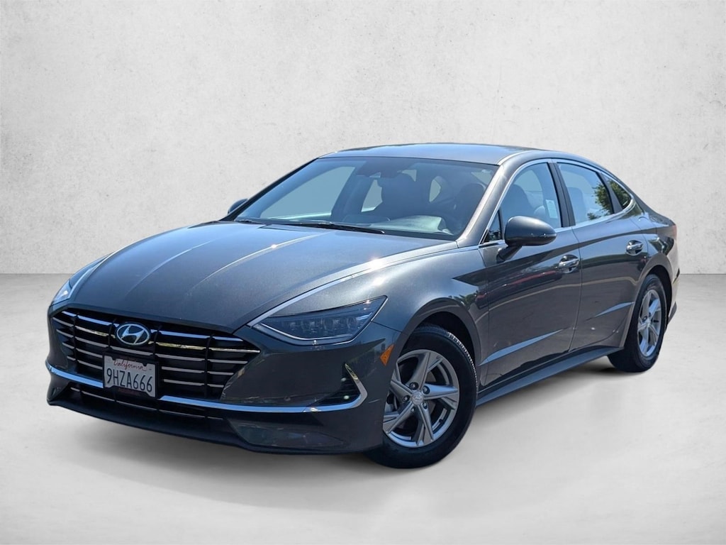 Used 2023 Hyundai Sonata SE Sedan