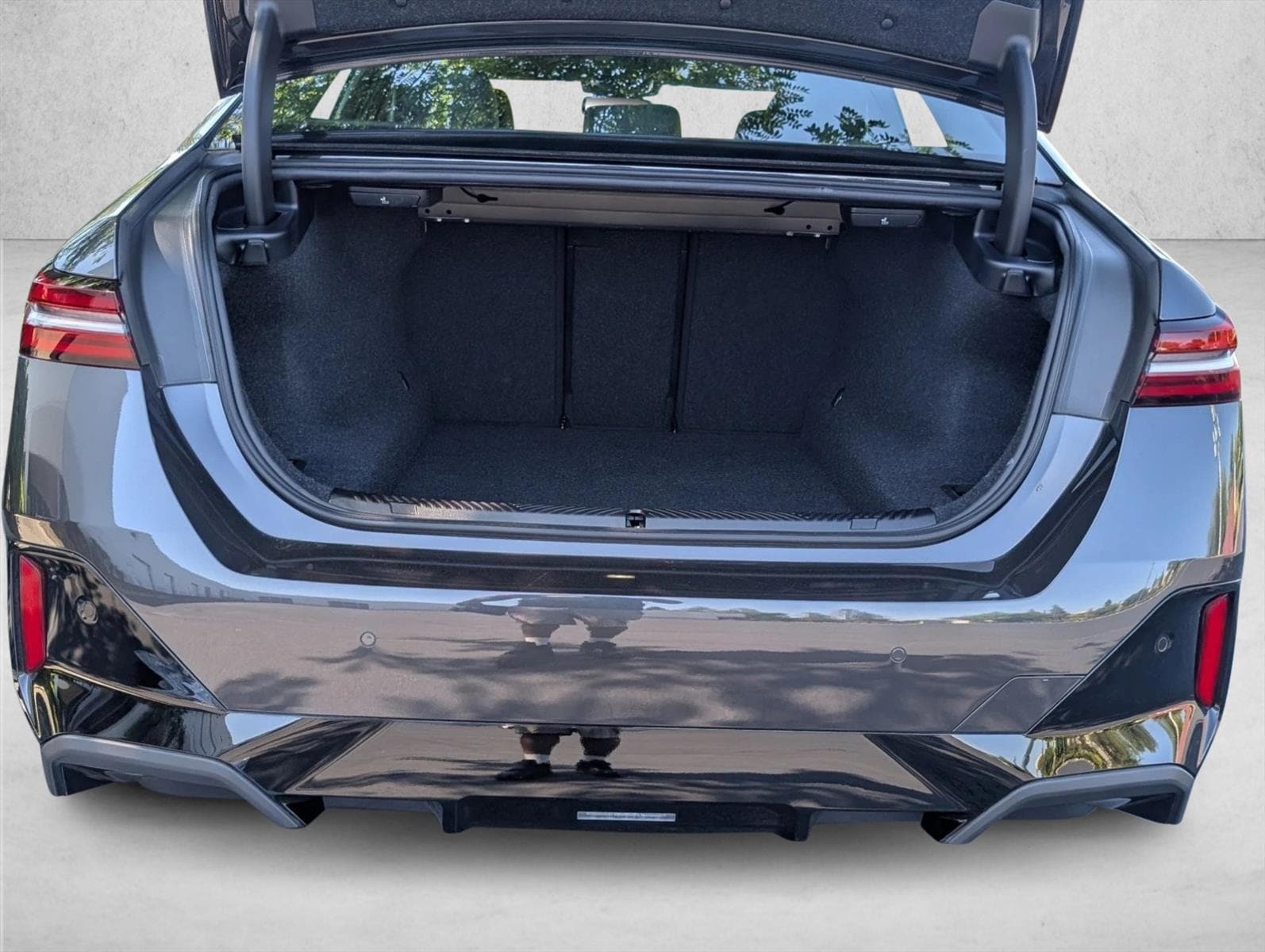 2026 BMW 5 Series 530i - Photo 7