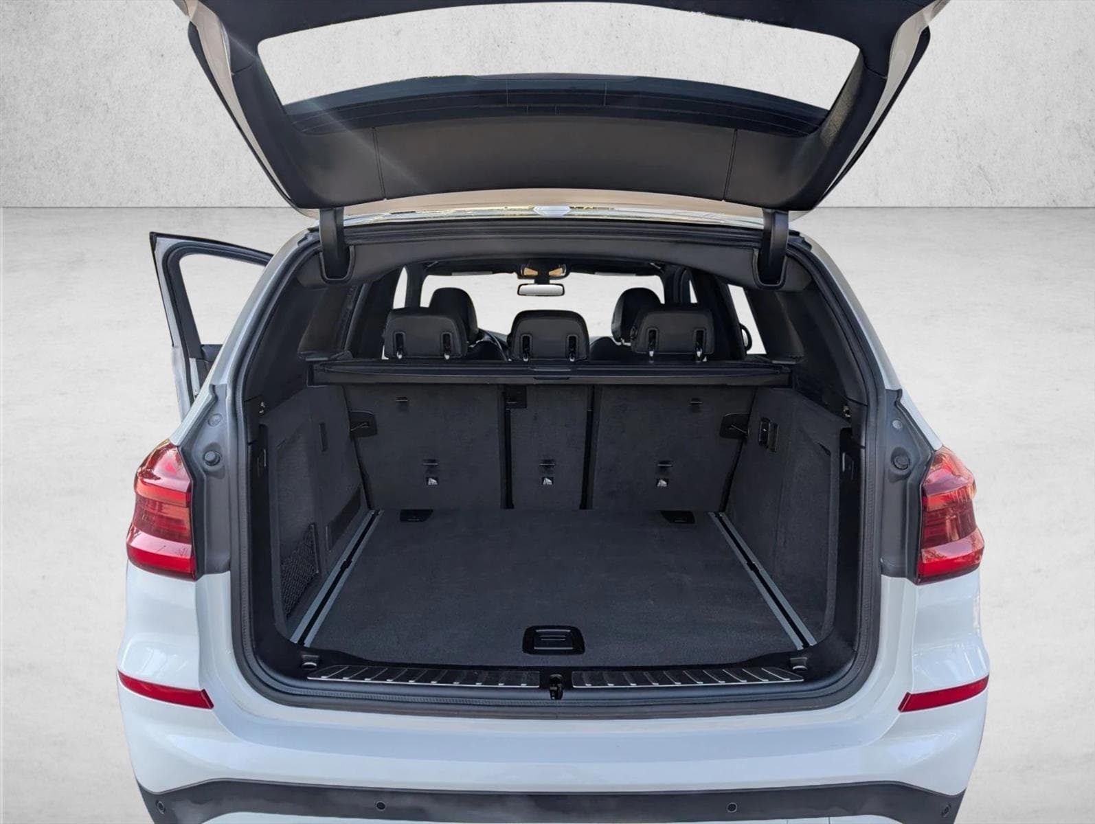 2025 BMW X1 xDrive28i photo 5