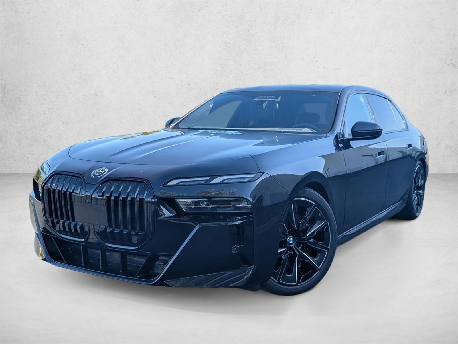 2023 BMW 7 Series 740i's photo