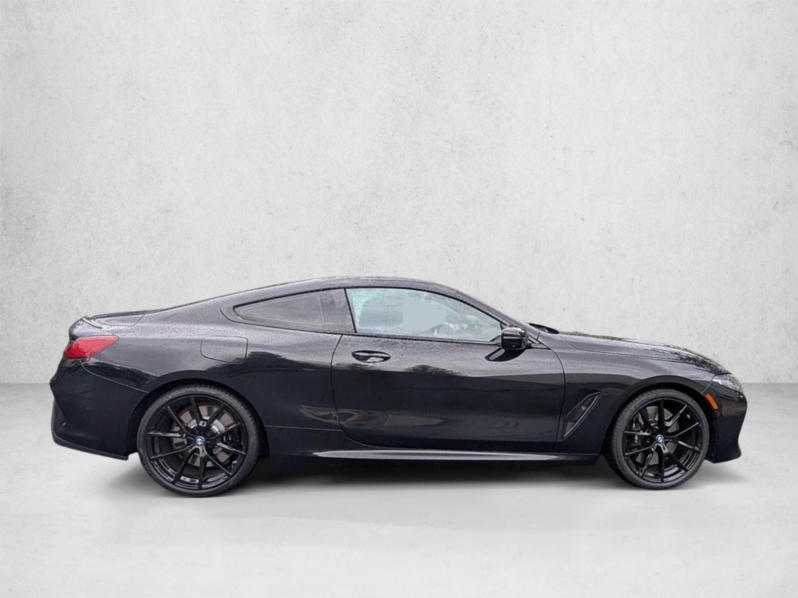 2023 BMW 840i photo 2