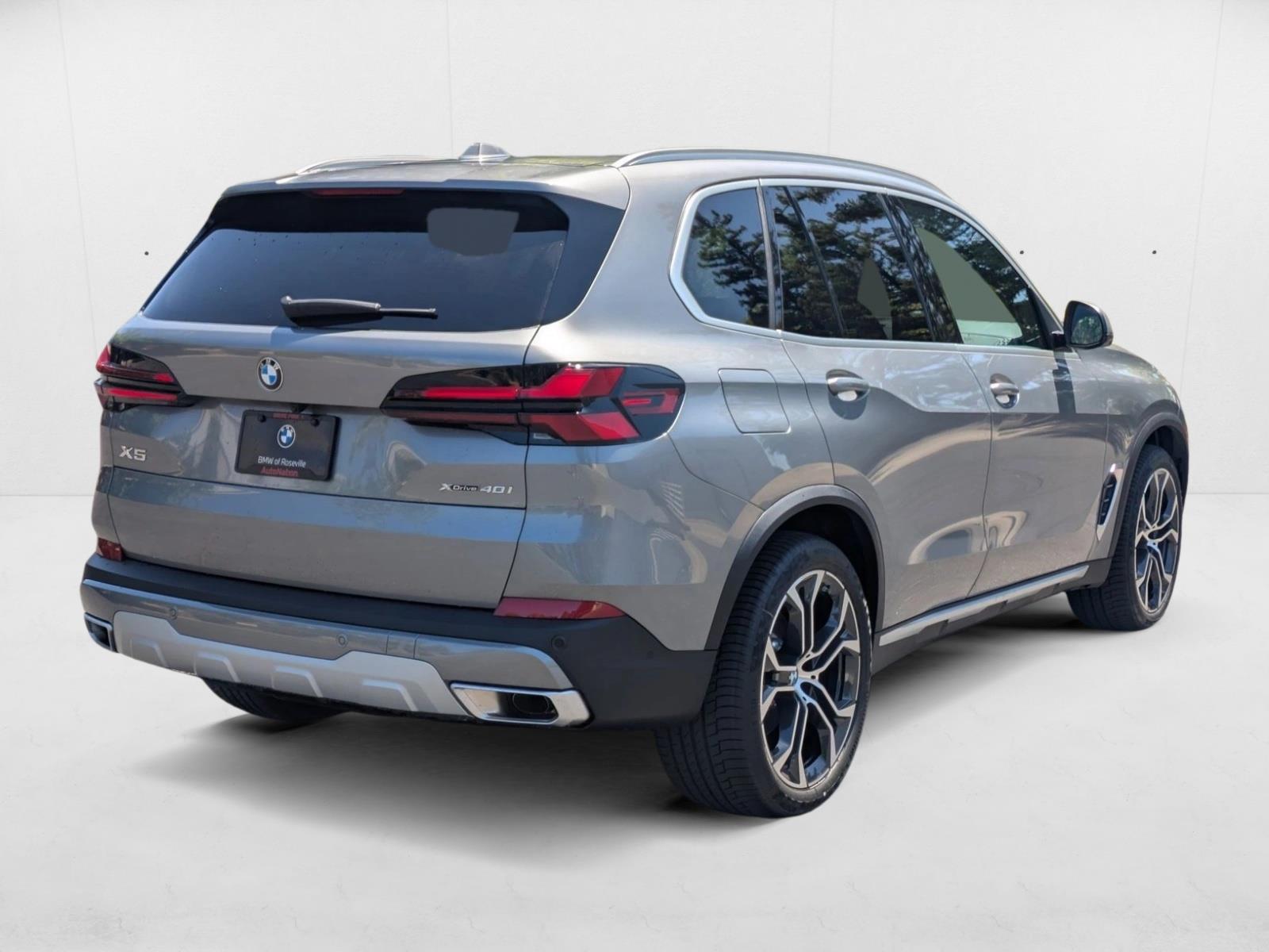 2026 Bmw X5 xDrive40i photo 2