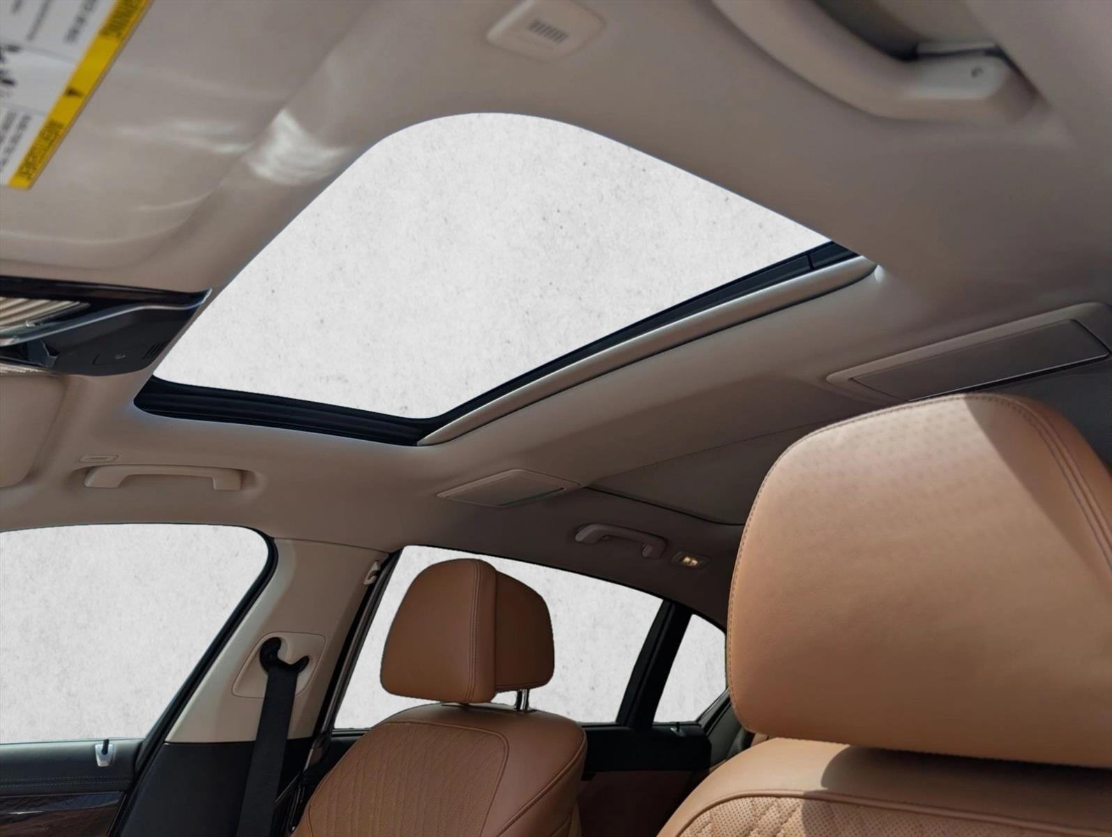 2022 BMW 7 Series 750i - Photo 17