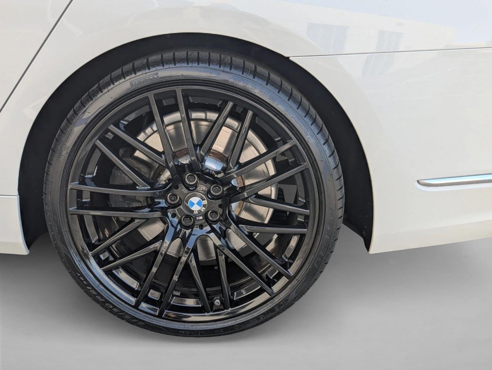 2022 BMW 7 Series 750i - Photo 24