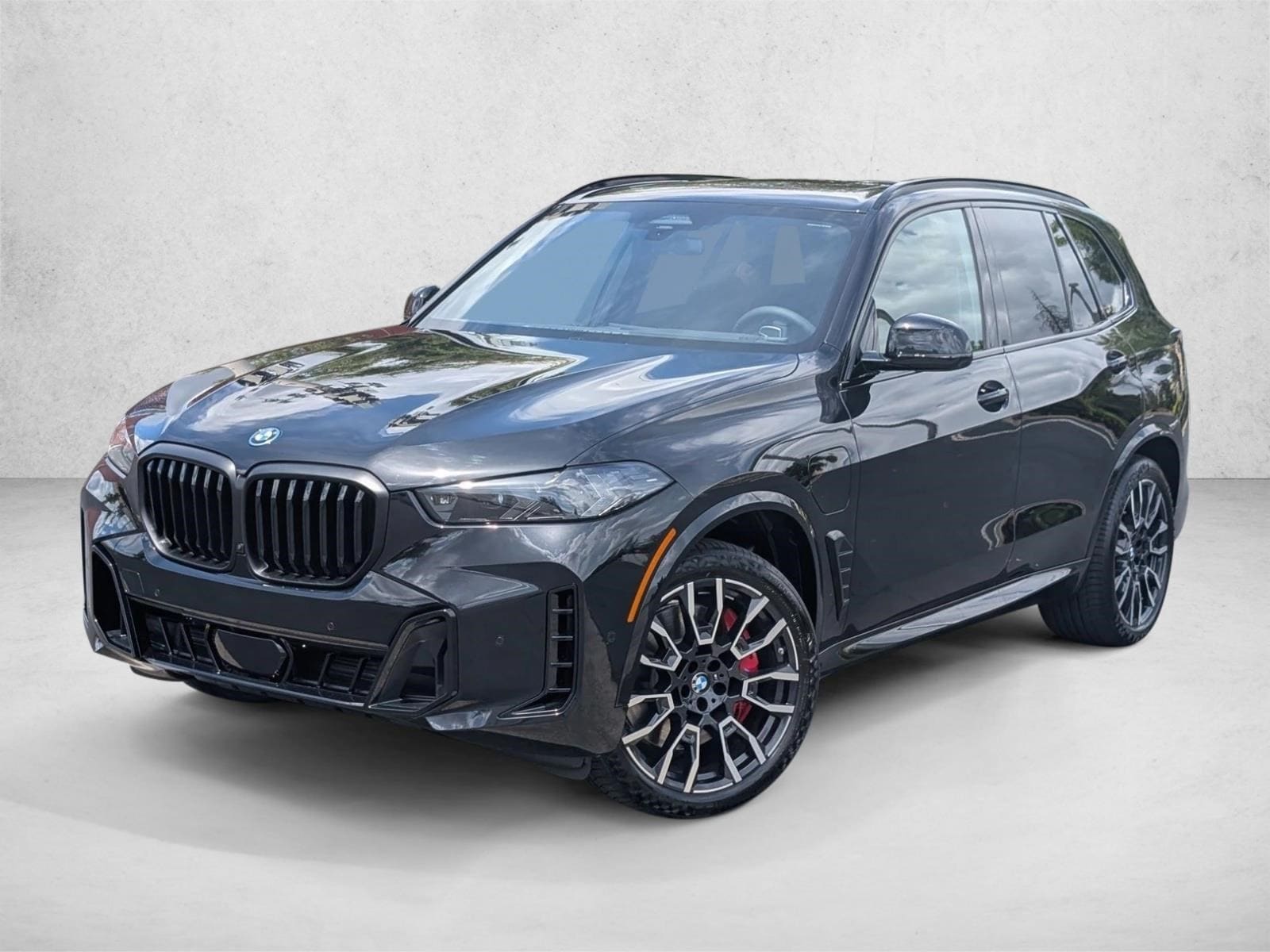 2026 BMW X5 xDrive50e's photo