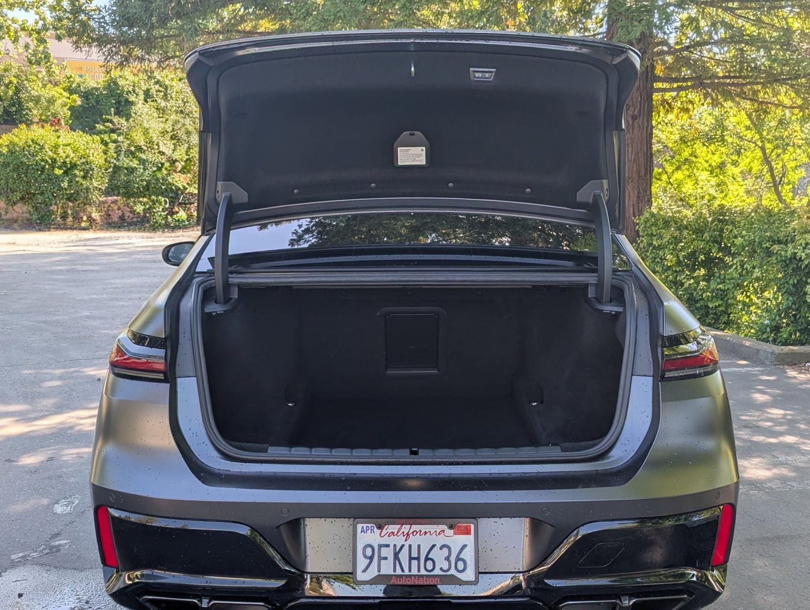 2023 BMW 760i xDrive photo 5