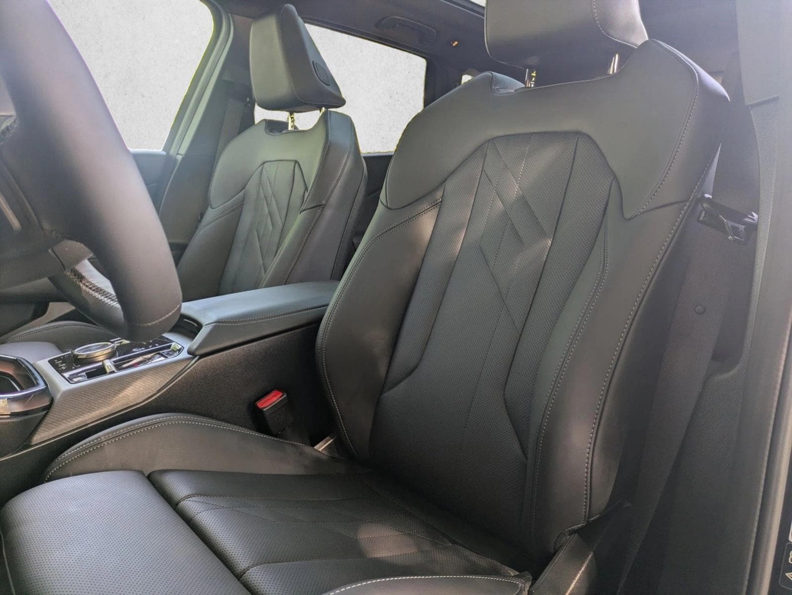 2025 BMW X3 30 - Photo 12