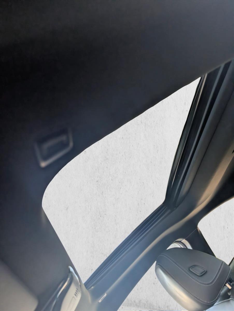 2022 BMW 2 Series 230i - Photo 19