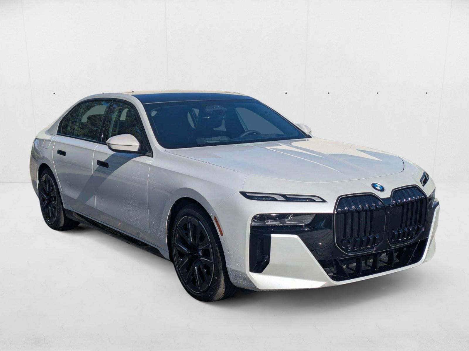 2025 BMW 7 Series 760i - Photo 7