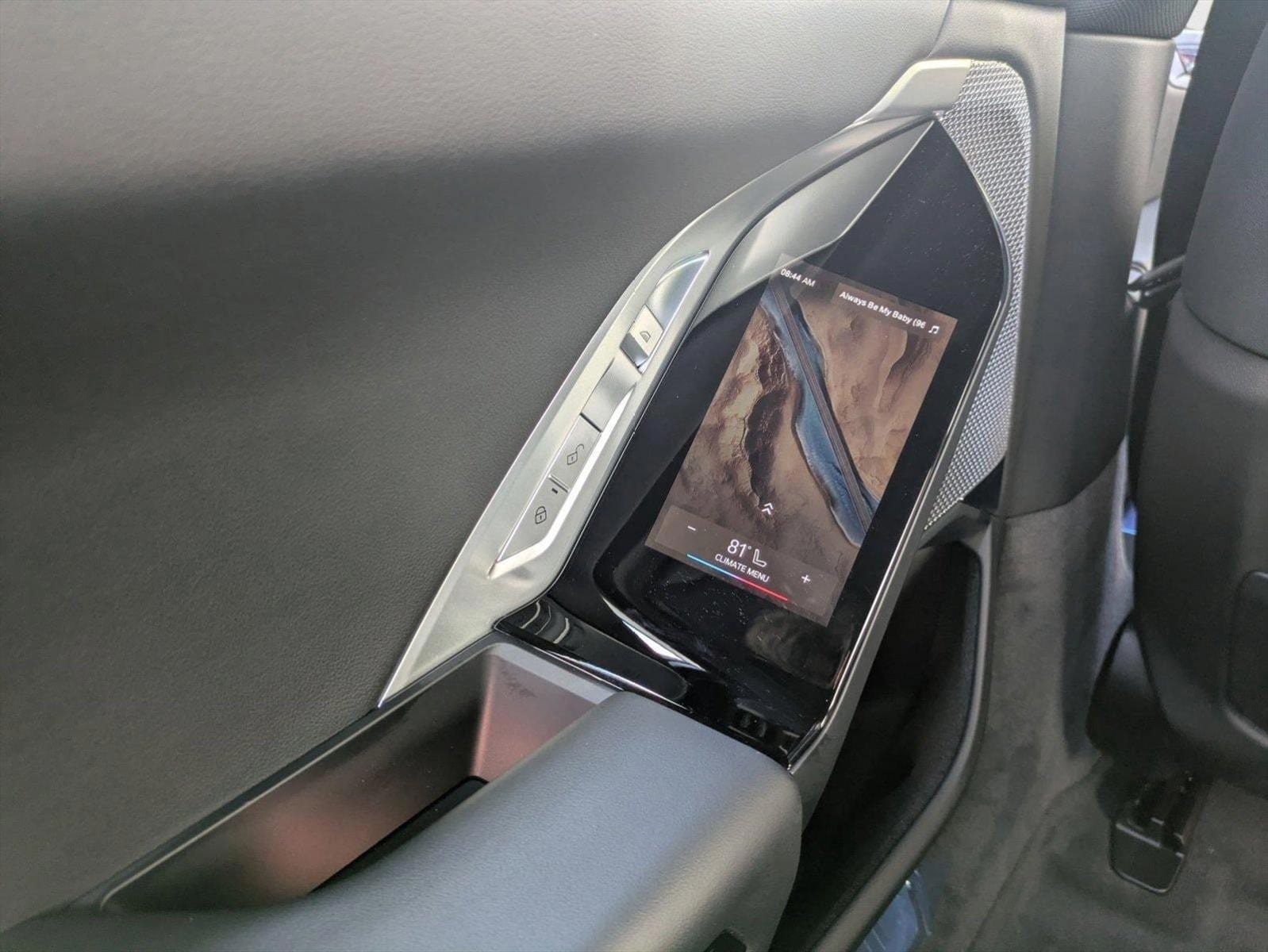 2025 BMW 7 Series 760i - Photo 20