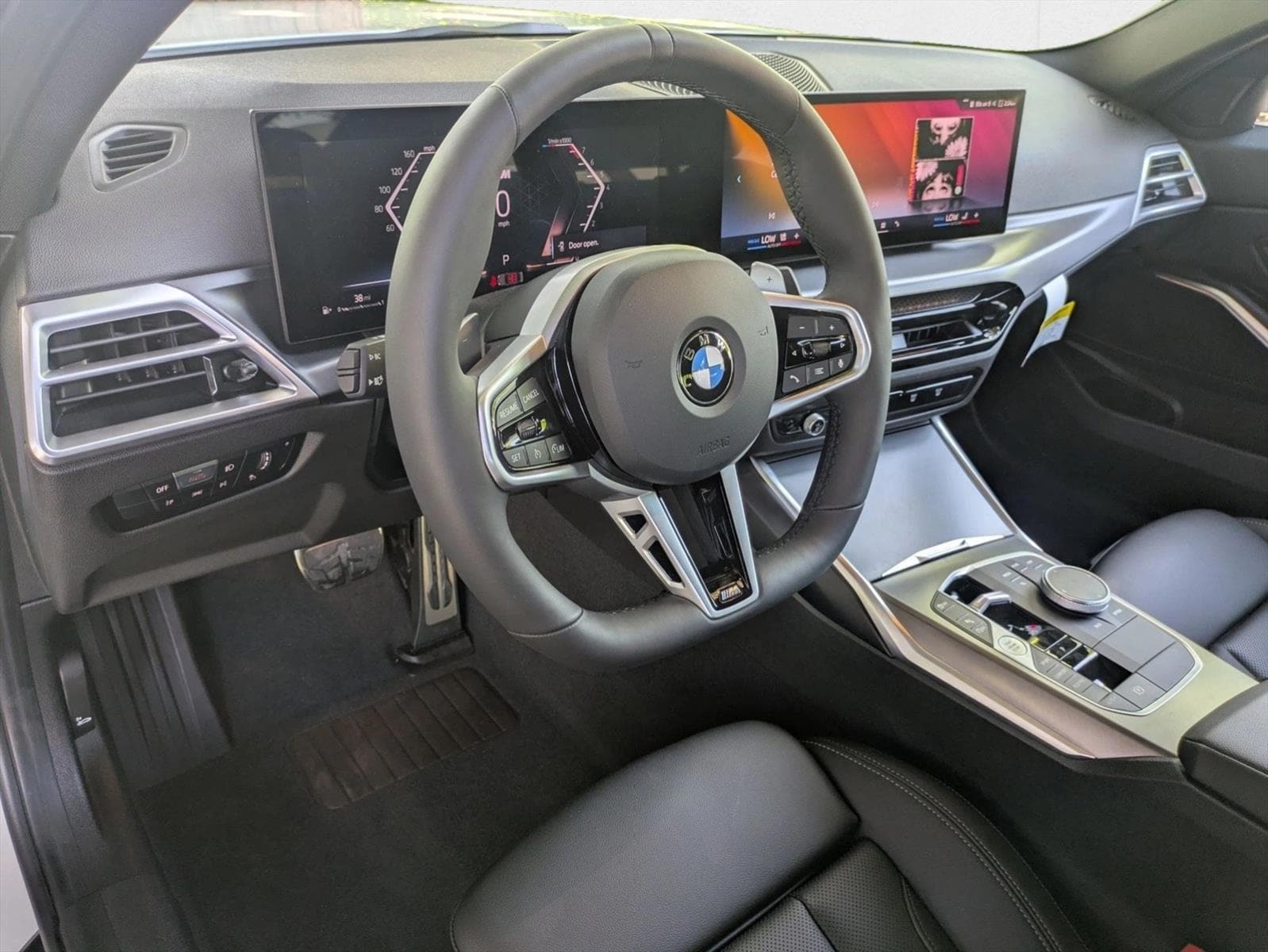 2025 BMW 330i xDrive photo 3