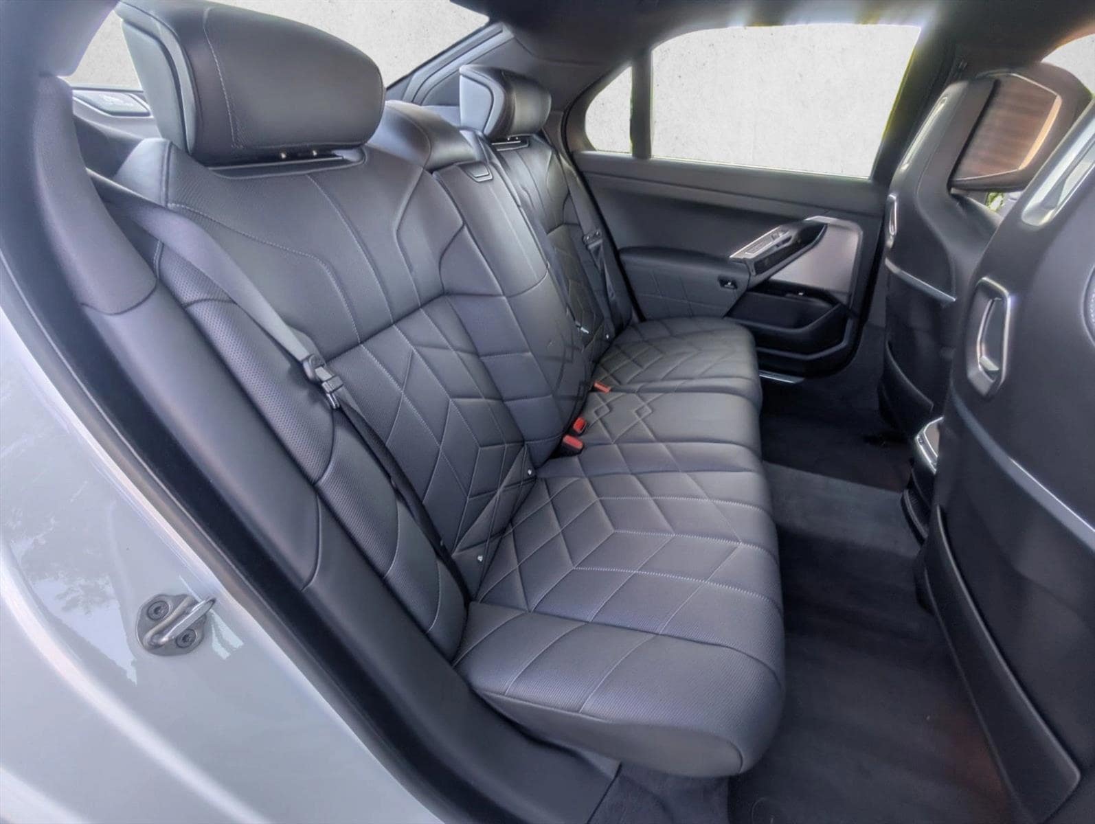 2025 BMW i7 60 - Photo 22